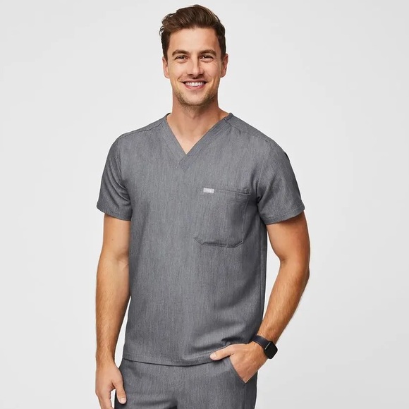 FIGS Leon Three-Pocket Scrub Top Graphite Mens Size Large - Picture 1 of 6